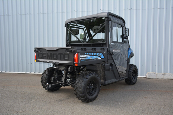 UTV625 Zadný sklenený panel DFK