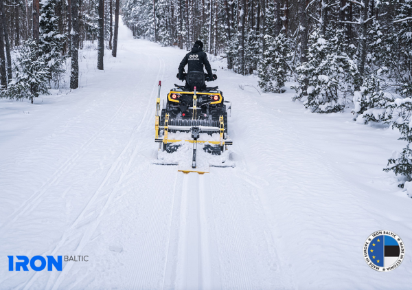 Snežný valec / Upravovač bežeckých tratí (1.45m)