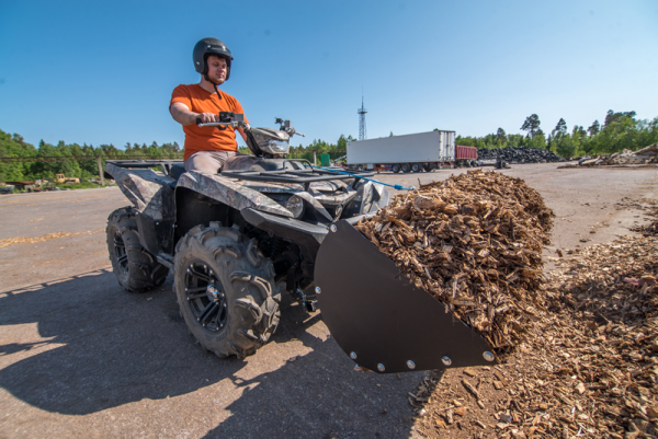 IRONBALTIC Pluhová lyžica 128cm s mechanickým naklápaním