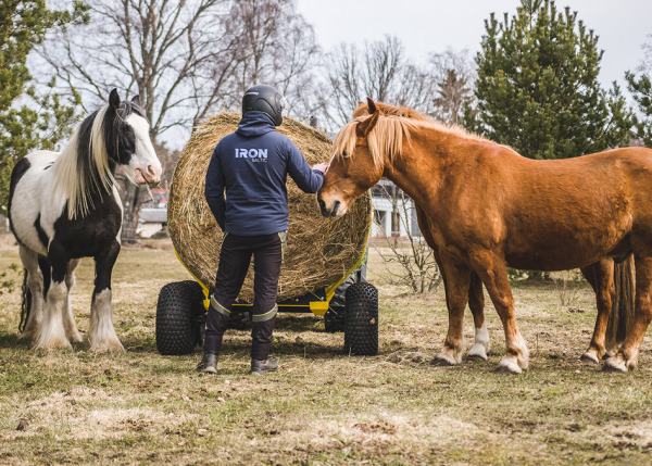 Príves na stohy sena (1000kg)