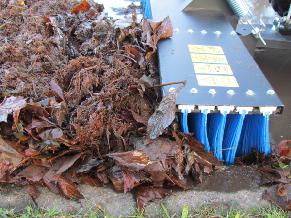 Tlačená kefa so stredovou montážnou sadou