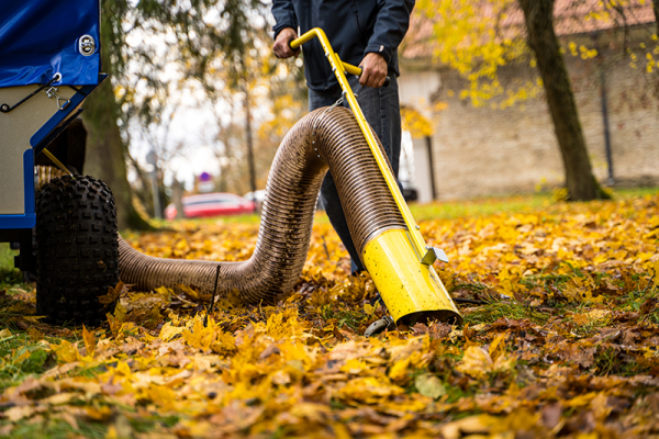 Príves na vysávanie lístia