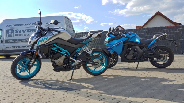 Motocykel CFMOTO 300NK (2025)