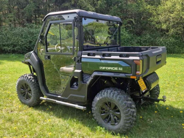 U10 PRO Kabína DFK (bez strechy)