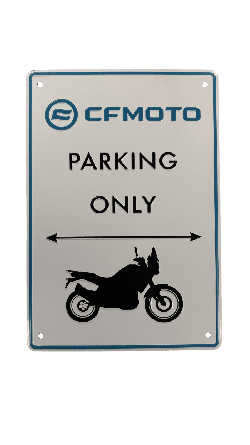 Plechová ceduľa CFMOTO Moto Parking