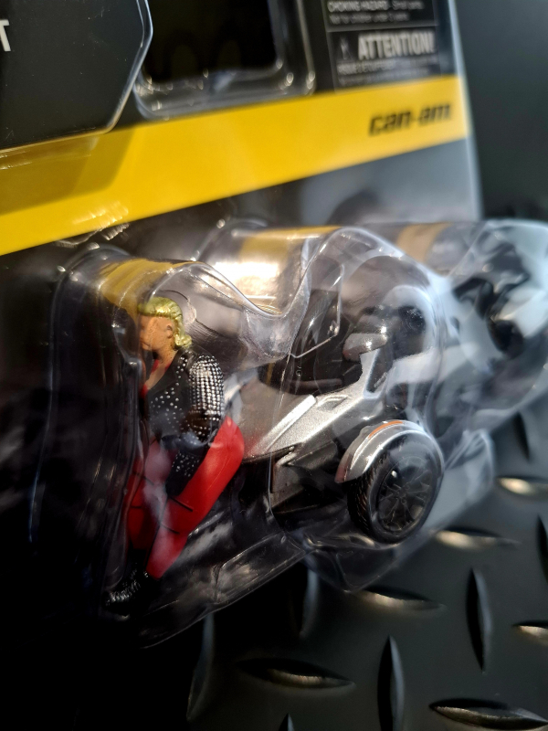 Can-Am Spyder RT DieCast 1:32 Scale Model - 60016