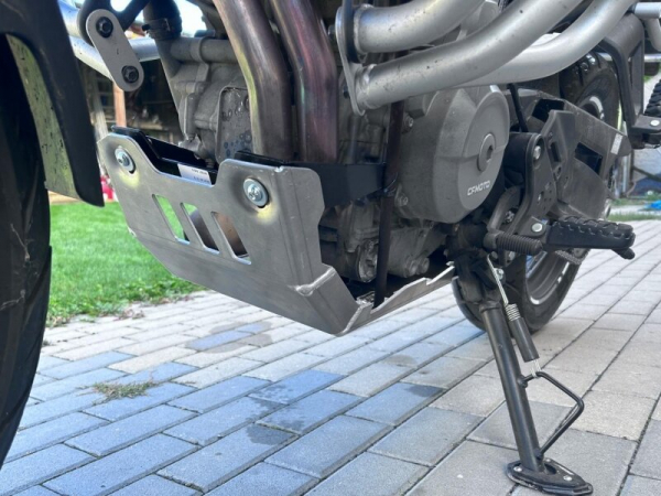 800MT kryt podvozku Storm