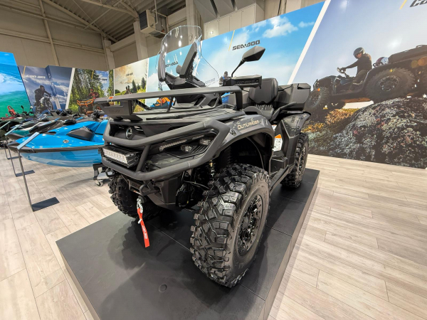 Štvorkolka Can-am Outlander MAX Backcountry T 1000R T3b - 60 km/h (2026)