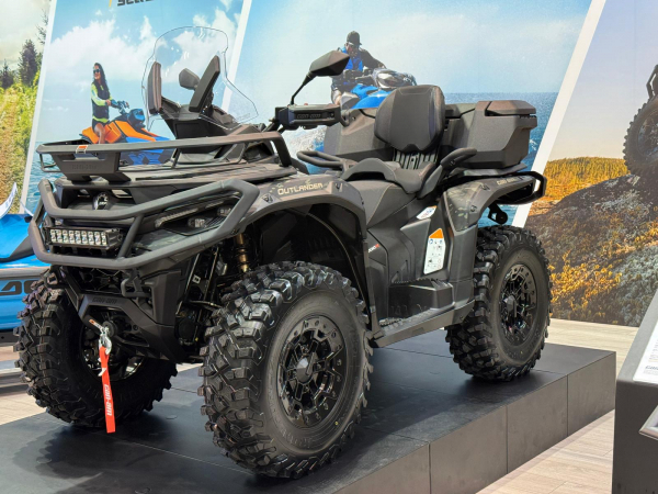 Štvorkolka Can-am Outlander MAX Backcountry T 1000R T3b - 60 km/h (2026)
